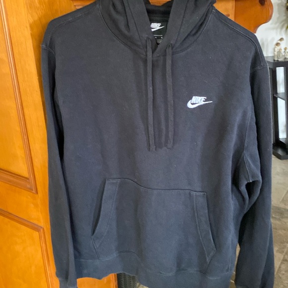 Nike Other - Men Nike Hoodie. Size Medium. Excellent condition.